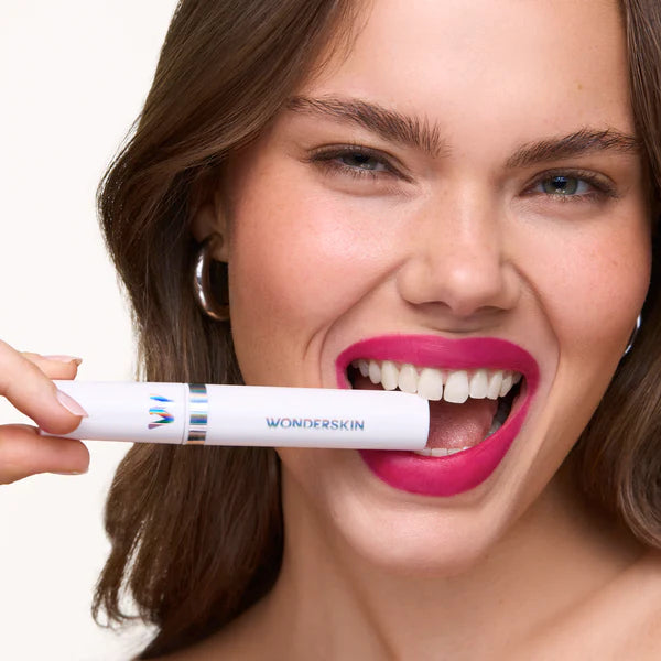 Wonderskin WONDER BLADING Lip Stain Masque – Long-Lasting, Waterproof, Transfer-Proof Lip Stain with Hydrating Vegan Formula for Soft, No-Fade Lips